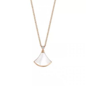 Minimalist Shell Pendant Chain Necklace